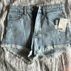 H&M‎ divided high waist distressed light wash denim size 4 94% cotton ￼